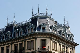 Restauration des ornements et de la couverture en zinc