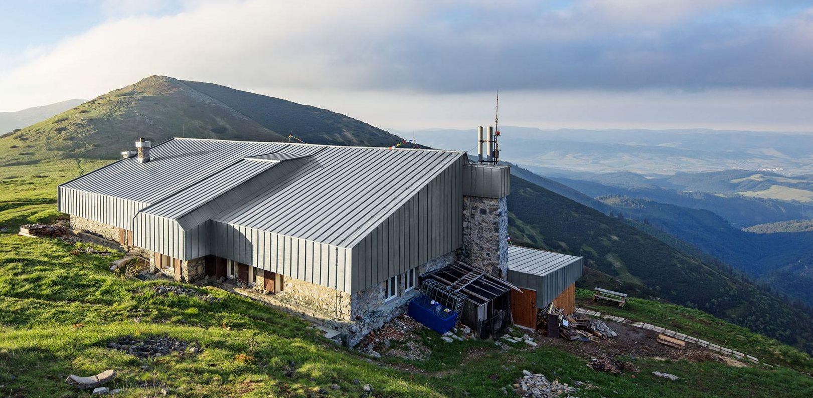 Alpine Hut M. R. Štefánika pod Ďumbierom, zinc CLASSIC naturel