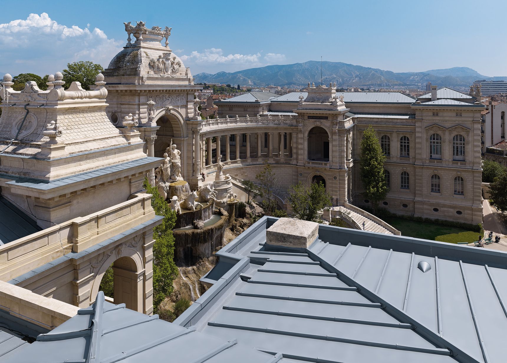 Palais longchamp rénovation toiture Monument historique