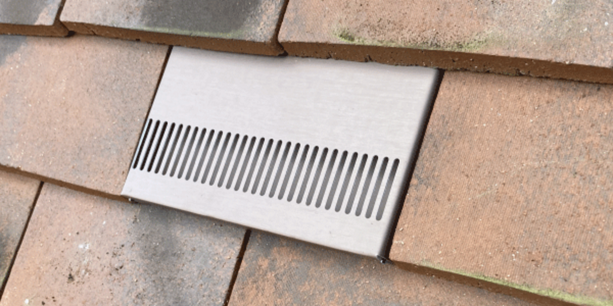 Pince Crocodile Pour Tuile RHEINZINK – Acier Galvanisé Avec Boulons | Fixation Solide Pour Toiture, Réf. PLOPI020888
